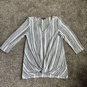 Verve Ami White black Striped Twist Front 3/4 Length Sleeve Blouse.‎ Size Small